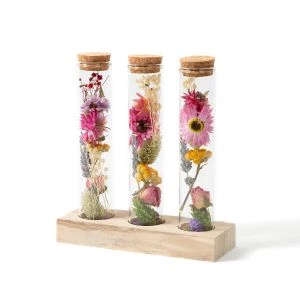 Brievenbus droogbloemen 'Message in a Bottle' gemengd op houten standaard