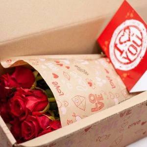 Bos rode rozen in vaas - Online rode rozen bestellen