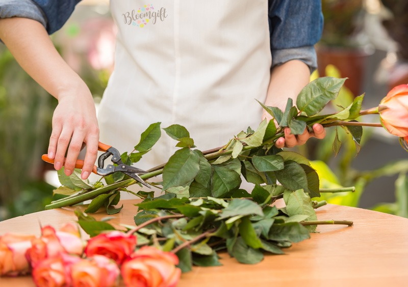 Schuin afsnijden bloemen